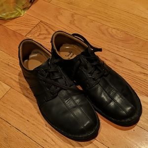 Mens dress shoes